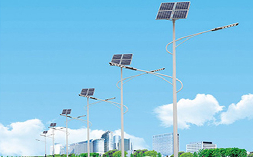 北方冬季察隅太阳能路灯的保养要点