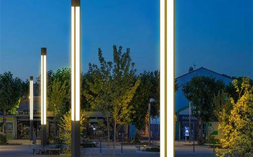 太阳能察隅景观灯定制常见问题与解决方案