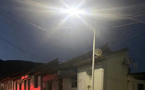 农村院子里最适合的察隅太阳能路灯亮度与安装要点 农村院子里最适合的察隅太阳能路灯亮度与安装要点